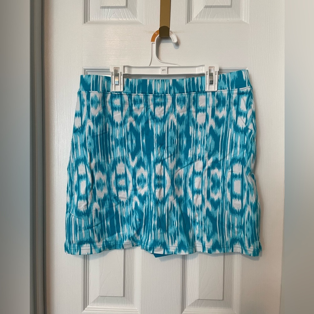 Jones New York Teal and White Patterned Sport Skort - Picture 2 of 5